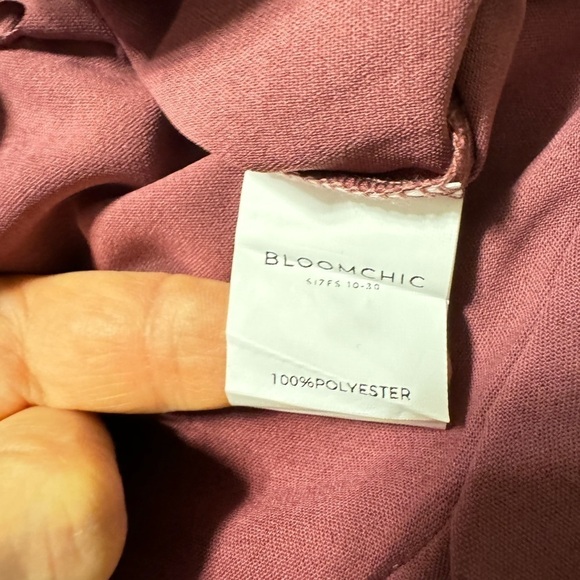 Bloomchic Bell Sleeve Laser Cut Dress 26W - Picture 11 of 11